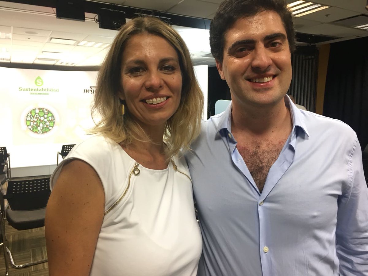 Gracias  <a href="/josedel_rio/">José del Rio</a> y <a href="/carlaquiroga/">Carla Quiroga</a> por convocarnos para ser parte de la primera edición del panel de sustentabilidad, estuvo increíble!. <a href="/LANACION/">LA NACION</a> #sustentabilidad #cueroreciclado