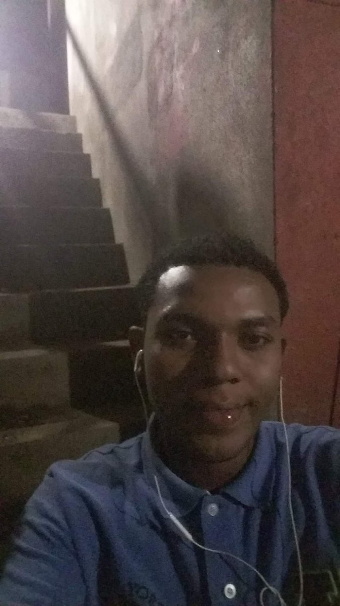 JDesnudando's tweet photo. Antony rica verga https://t.co/vm8Ef3nHlw