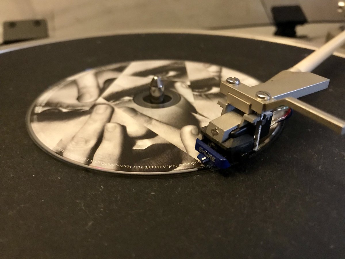 chuckmovieguy's tweet photo. Hey @taylorswift13 ! Where’s the vinyl??? #reputation #iamreadyforit #thisiswhyicanthavenicethings https://t.co/7MRno9ZuR6