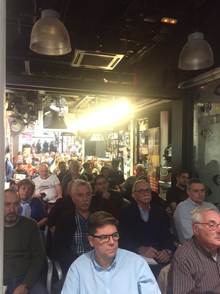 🔺 Conociendo el Profoto A1 con Julián Marinov en #CasanovaFotoWeek PRO.