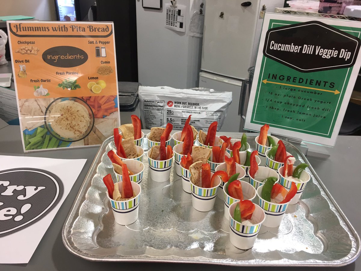 Redbird_fuel's tweet photo. ATTENTION: Redbird student-athletes and staff - Come to the weight room to try a healthy spin on dips and snacking! #freefoodsampling #snacks #healthysubstitutions #hummus #Greekyogurtdip #veggies #pitabread https://t.co/mFYs4Uchee