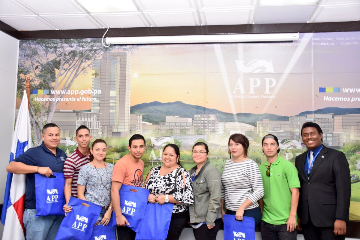 AgenciaPanamaPa's tweet photo. Estudiantes de la Universidad Técnica Nacional, Sede Regional de San Carlos-Costa Rica🇨🇷 visitaron la Agencia Panamá Pacífico para conocer mejor el modelo económico y de desarrollo del Área Panamá Pacífico. https://t.co/B4cRwb90Ra
