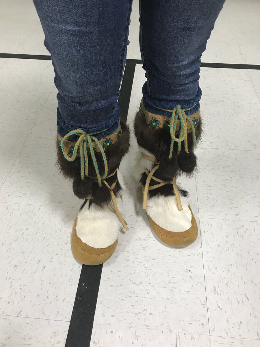 AkNativeCharter's tweet photo. Students and teachers  @AkNativeCharter #RockYourMocs today! https://t.co/oV4CL3yG1k