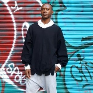 YogaWithPaul's tweet photo. Somi Han London is here! I love my black destructed Somi Han jersey top. Made just for me!  Perfect for winter. Check out @somi_han_london's latest collection. ❤ 😎

#designbysomihan #somihanlondon #highfashion #london https://t.co/ioy6KRWyxJ