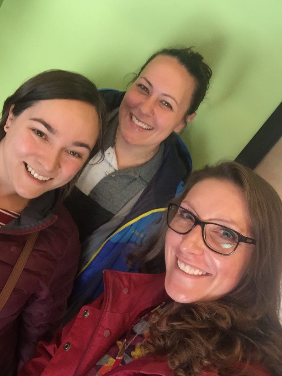 amceleste13's tweet photo. #coworker power while #fieldtriping @ @TheRobotGarage #STEM #innovate2017 #elearning #wednesdaythoughts @samcharshaw @MollyLaritz https://t.co/KYvFSmsBcu