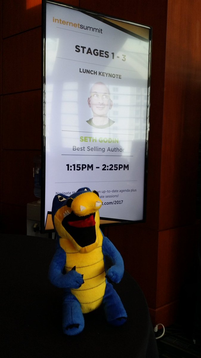 Jdelory's tweet image. #isum17 I won a Snappy on my way in to see Seth