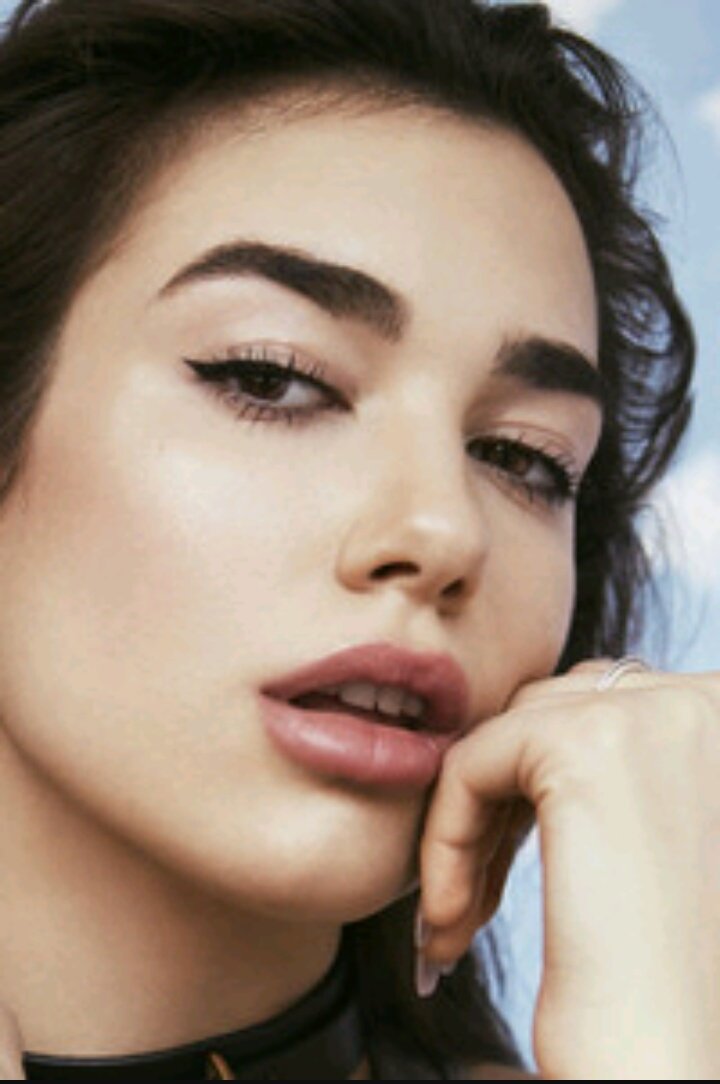 DUALIPA_UK's tweet photo. @DUALIPA MORNING BOP: DUA LIPA WILL ALWAYS "BE THE ONE"
❤❤❤
#Day8
#15Nov2017 https://t.co/ZlXs5TxrsS