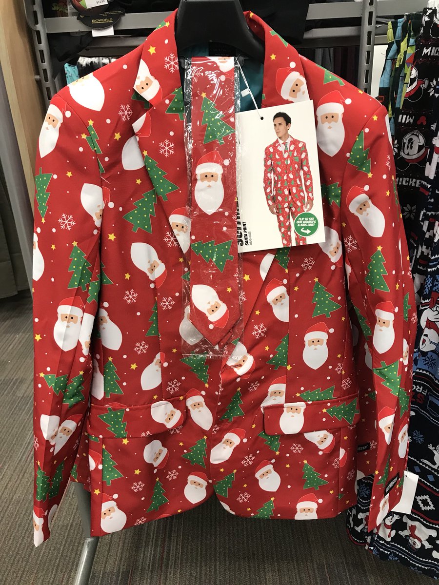 My girlfriend said if I️ get 10k retweets before thanksgiving, I️ can wear this to her semi. Please help ya boy out