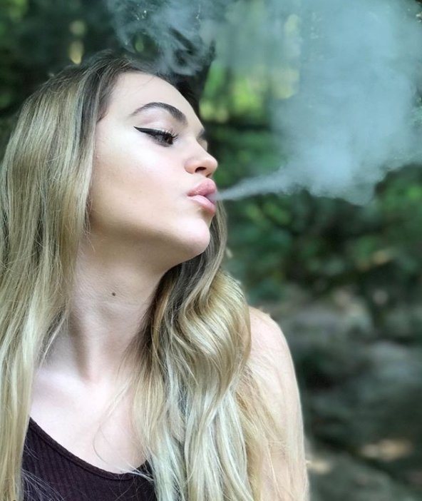 Keep Doing Your Vaping Thing!
#austinvapor #vapemodel #bestsales #luxuryvape #eliquid #vapeallday #vapeporn #vapelyfe #officialvapetricks #vapetrick #vapepics #Teamcoolsmoketricks #vapehooligans #dripclub #vapetime #Vapelife #vapedaily #cloudchaser

 💎highclassvapeco.com💎