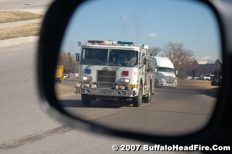When an emergency vehicle is behind you with sirens and lights, pull over to the right. Not left. Not middle. #ProperDrivingEtiquette