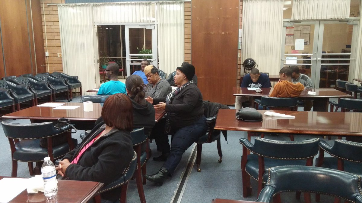 CyDwms's tweet photo. Halifax County Autism Support November Parent meeting... Parents role in the school #halifaxrise https://t.co/pXl6P1ZQ0C