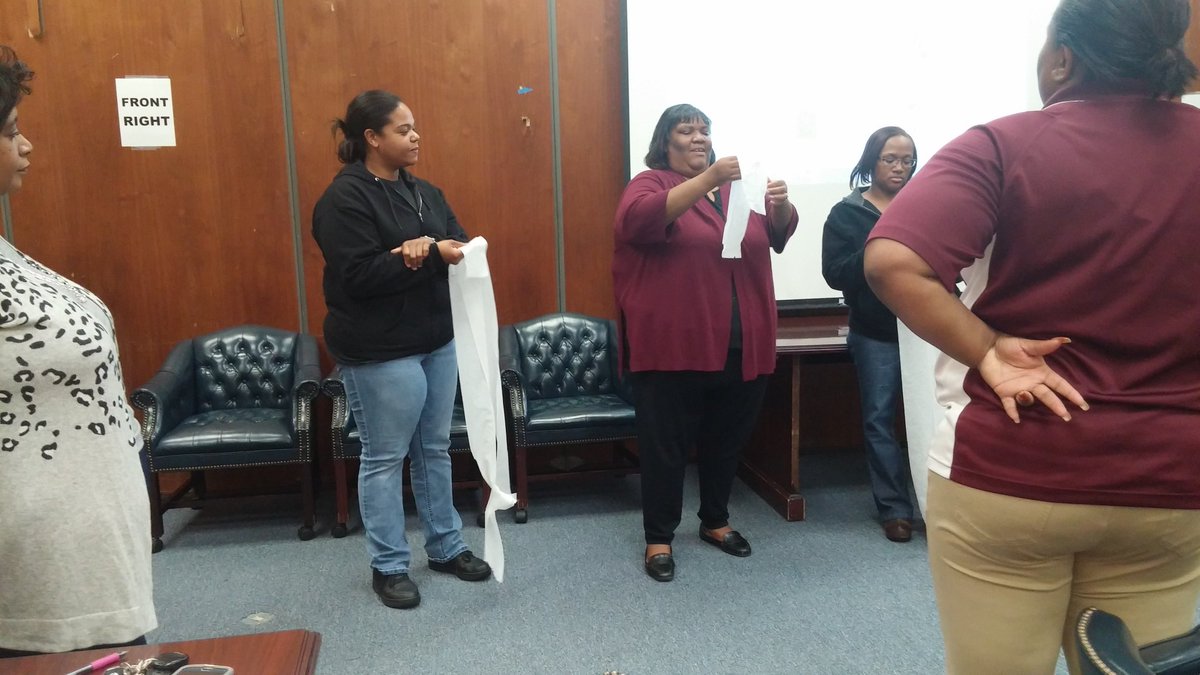 CyDwms's tweet photo. Halifax County Autism Support November Parent meeting... Parents role in the school #halifaxrise https://t.co/pXl6P1ZQ0C