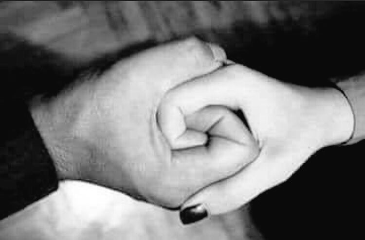 rayan__9910's tweet photo. ❥..

وگل مابگ يبعثرني عشقاً🕊♥️
#رسمتك_حلم https://t.co/3s5YAYtbtt