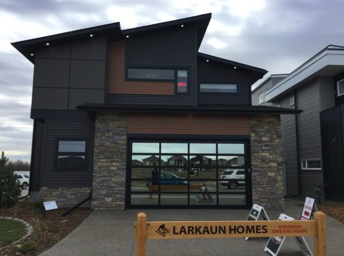 RedDeerKinsmen's tweet photo. Dream Home tickets are selling fast with less than 2 MONTHS until the draw - do you have yours? https://t.co/VV3VKDA1I8
📸: rdnewsNOW https://t.co/ORdz6UP9ak