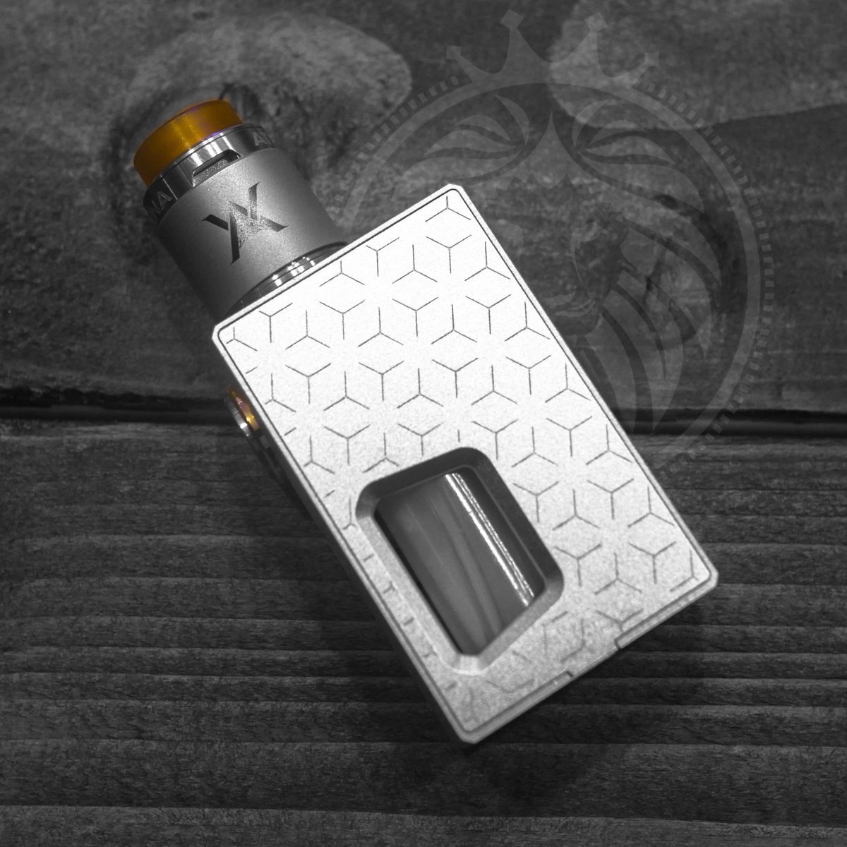 noblevaping's tweet photo. Sick of 2ml TPD tanks?
Tired of dripping all the time and having juice all over the place?
Check out the Athena Squonk Kit by @GeekvapeTech
Perfect for a all day dripper experience!
#staynoble #noblevaping #squonkmod #geekvape #RDA #cloudchasing #vapecommunity https://t.co/7yGPTtk2wP