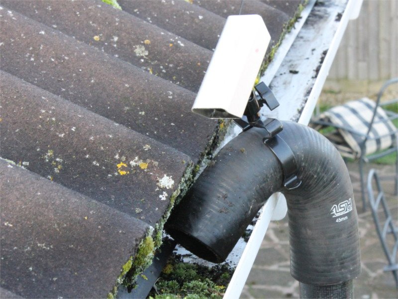 #Autumn can be a nightmare for gutters. If they're blocked with fallen leaves, our #SkyVac system has you covered