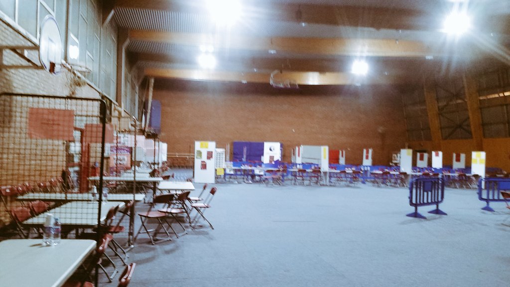 #Formnjob ,  J-1 📣 préparation de la salle avec une #TeamPE  Henin-Beaumont/Carvin au top!
On est prets pour demain 😉