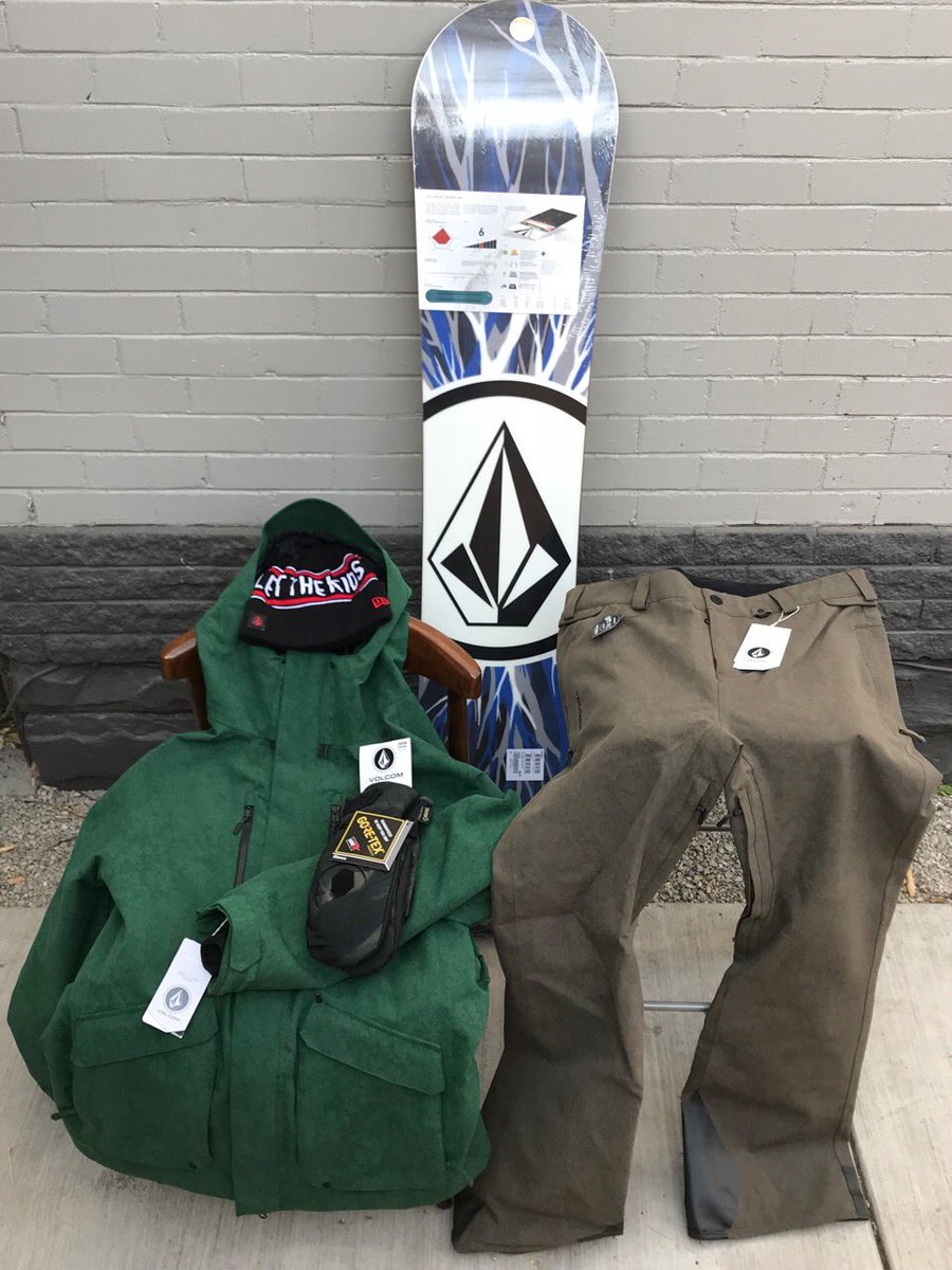 volcom snowboard bag
