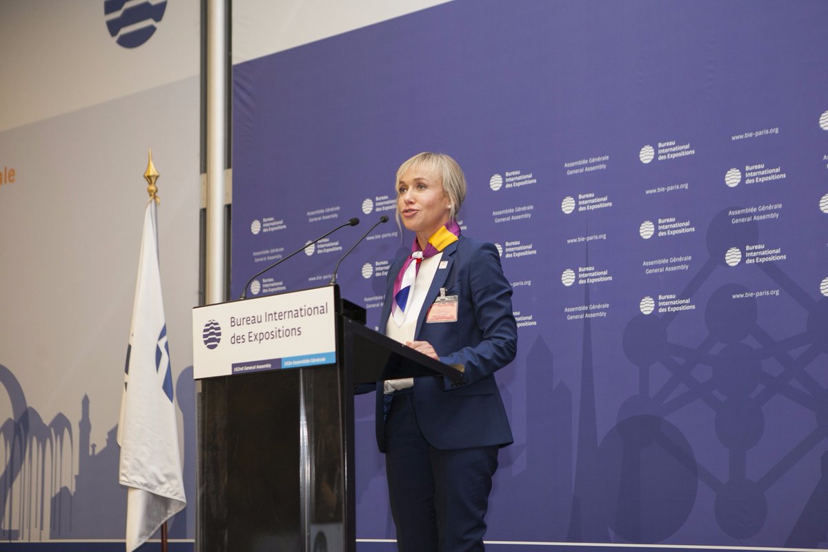 Российскую заявку на проведение #EXPO2025 представили Денис Мантуров, глава Заявочного комитета «ЭКСПО 2025» Светлана Сагайдак, а также знаменитые на весь мир журналист и телеведущий Владимир Познер и балерина Илзе Лиепа: goo.gl/Hh1gtz