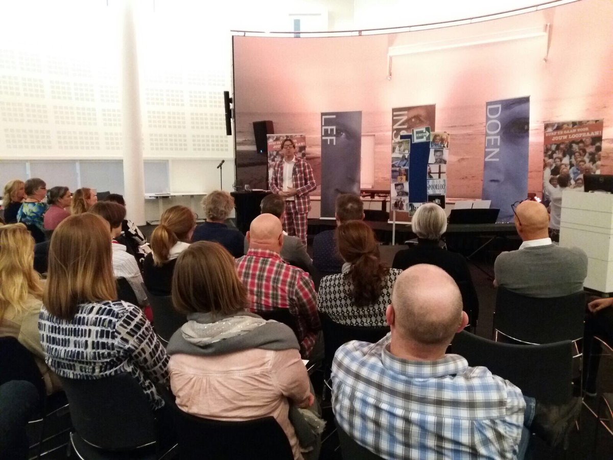 Theatershow 'Stop met solliciteren, ga werken!' van <a href="/RalphKolen/">Ralph Kolen</a> bij Hoogheemraadschap van Rijnland in Week van de Loopbaan <a href="/HHRijnland/">Hoogheemraadschap van Rijnland</a> #wvdl