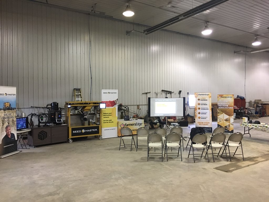 TimZerr's tweet photo. @SeedMasterMfg @PDangstorp @FE_ChrisMorson Ready to go! https://t.co/CCv3kW8fqK