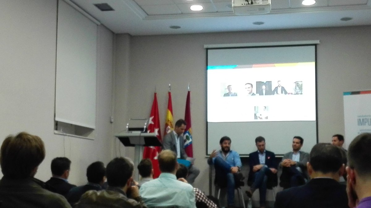 santalucia_imp's tweet photo. @JoseTorrego de @ElReferente habla de la comunicación de las empresas en #innovaIMPULSA https://t.co/1O6PTC4KOh
