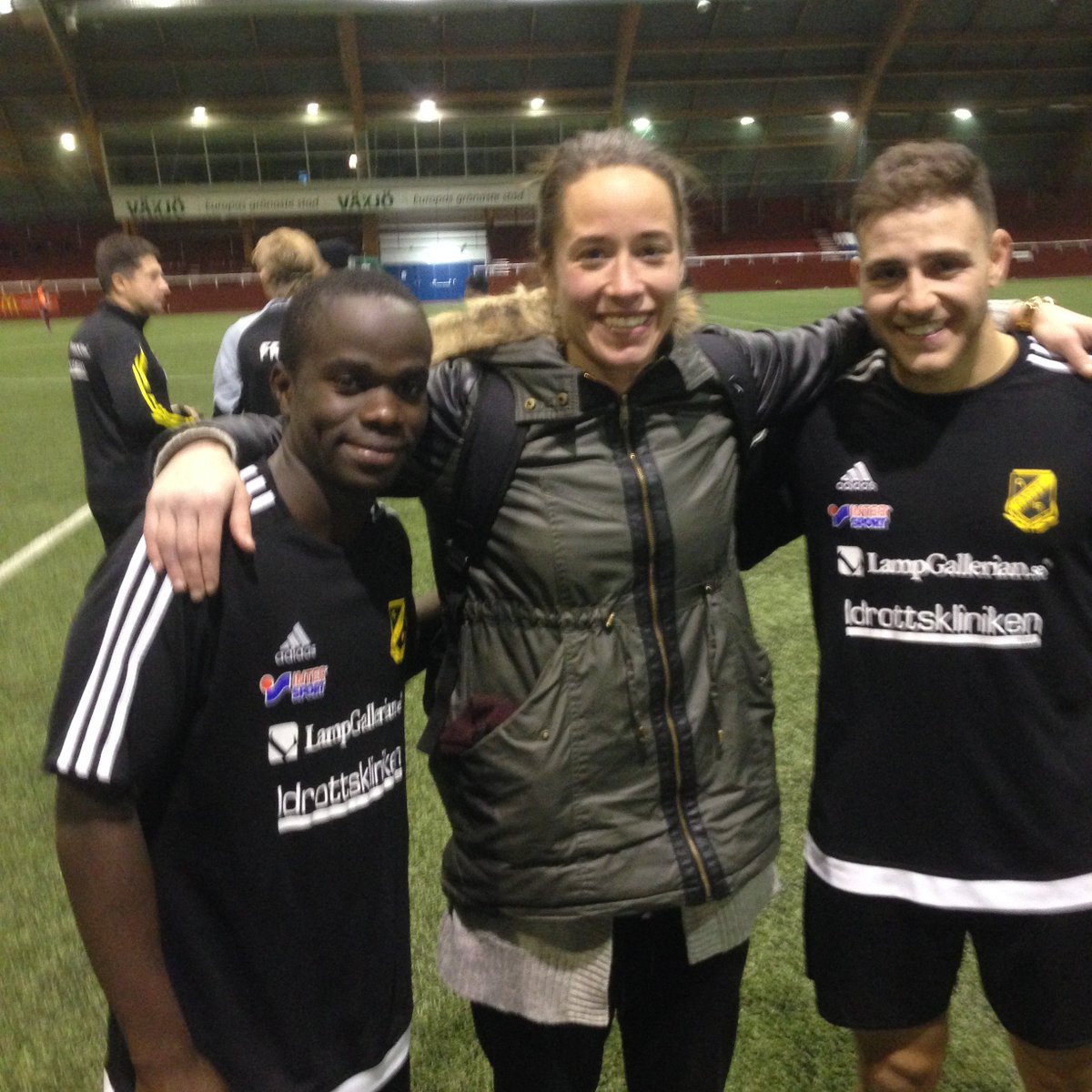 soccersbest1's tweet photo. The boys made it through their first training session and game in Sweden. Chandra, our female athlete playing in Sweden was there to watch them. Our players always support each other, fantastic to see!! @chandrabednar @GuzziAndrew & Nassar #soccerlife #protryout #nevergiveup https://t.co/PKq9yg8xh3