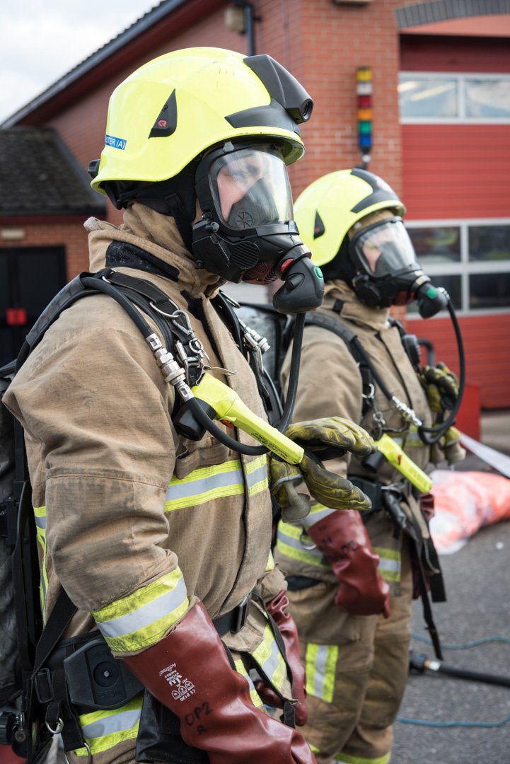 RBFRSofficial's tweet photo. Interested in becoming an on-call firefighter in #Berkshire? Come along and meet some of our firefighters and find out what the recruitment tests involve at #Wargrave Fire Station on Sunday 26 November, 11am-3pm #BeonCall #HaveaGo https://t.co/8Bi1oHo2l9