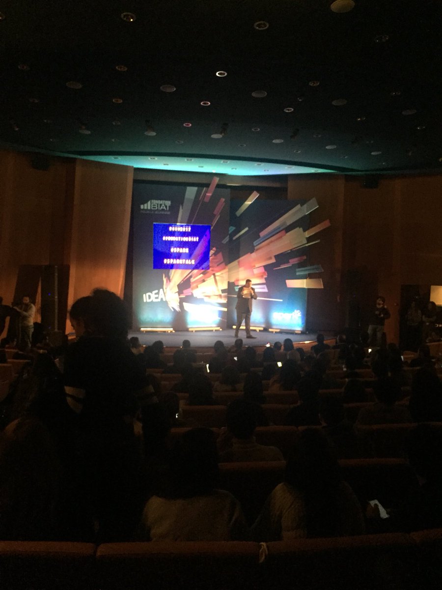 faroukrezgui's tweet image. Fondation biat Spark talk #gew2017 #spark #sparktalk #fondationbiat