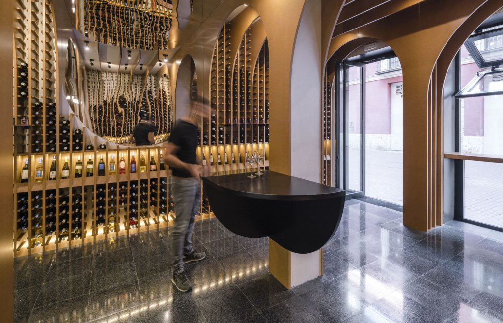 arquiTOUR's tweet photo. Vinoteca Valladolid – Zooco Estudio https://t.co/M2TQgfZkFi https://t.co/u2wjbB7sTI