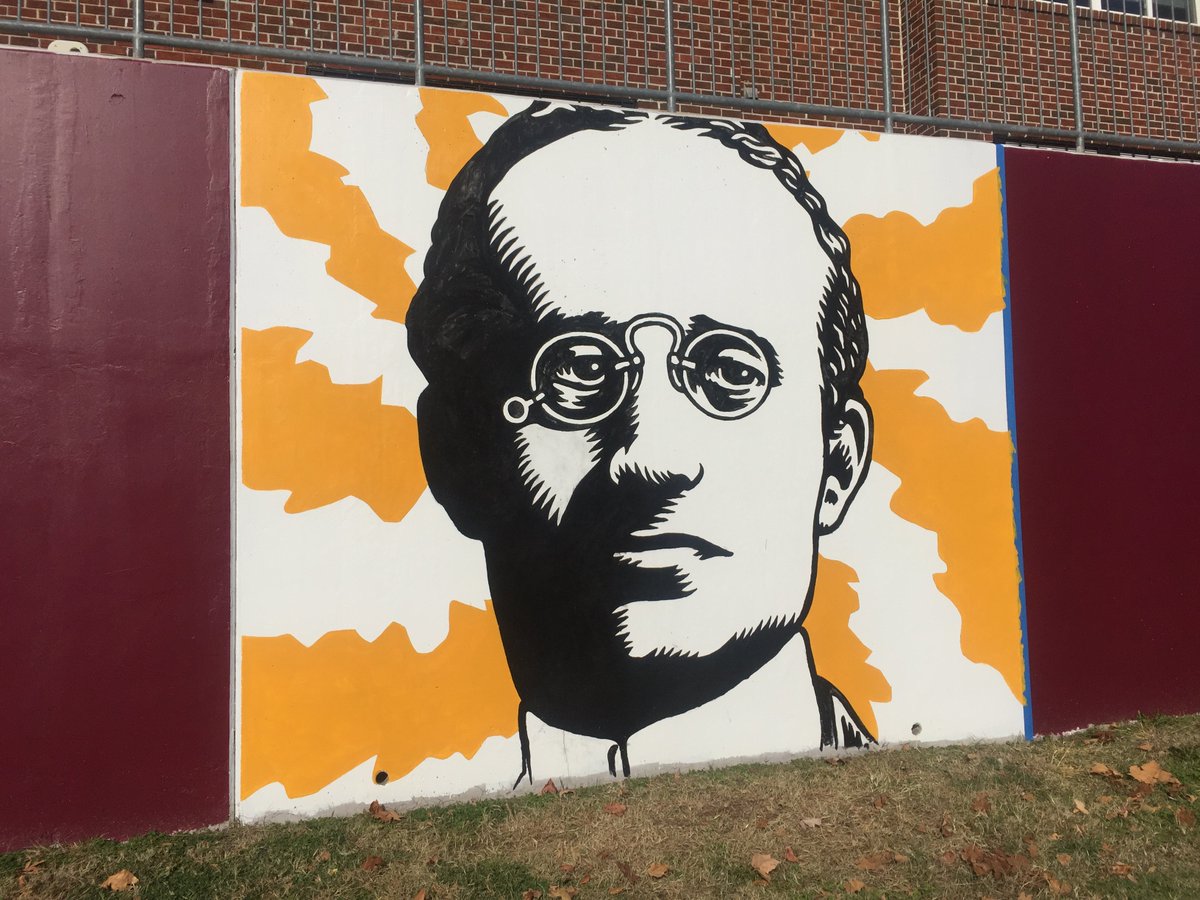 dc_tech's tweet photo. Excited to see #wisdomwall near @CoppinStateUniv in #Baltimore. One of the artists is a @CSUalums. Thanks @promoandarts for support of this #mural. #art #blackhistory #community https://t.co/Sj1CQg2EdA