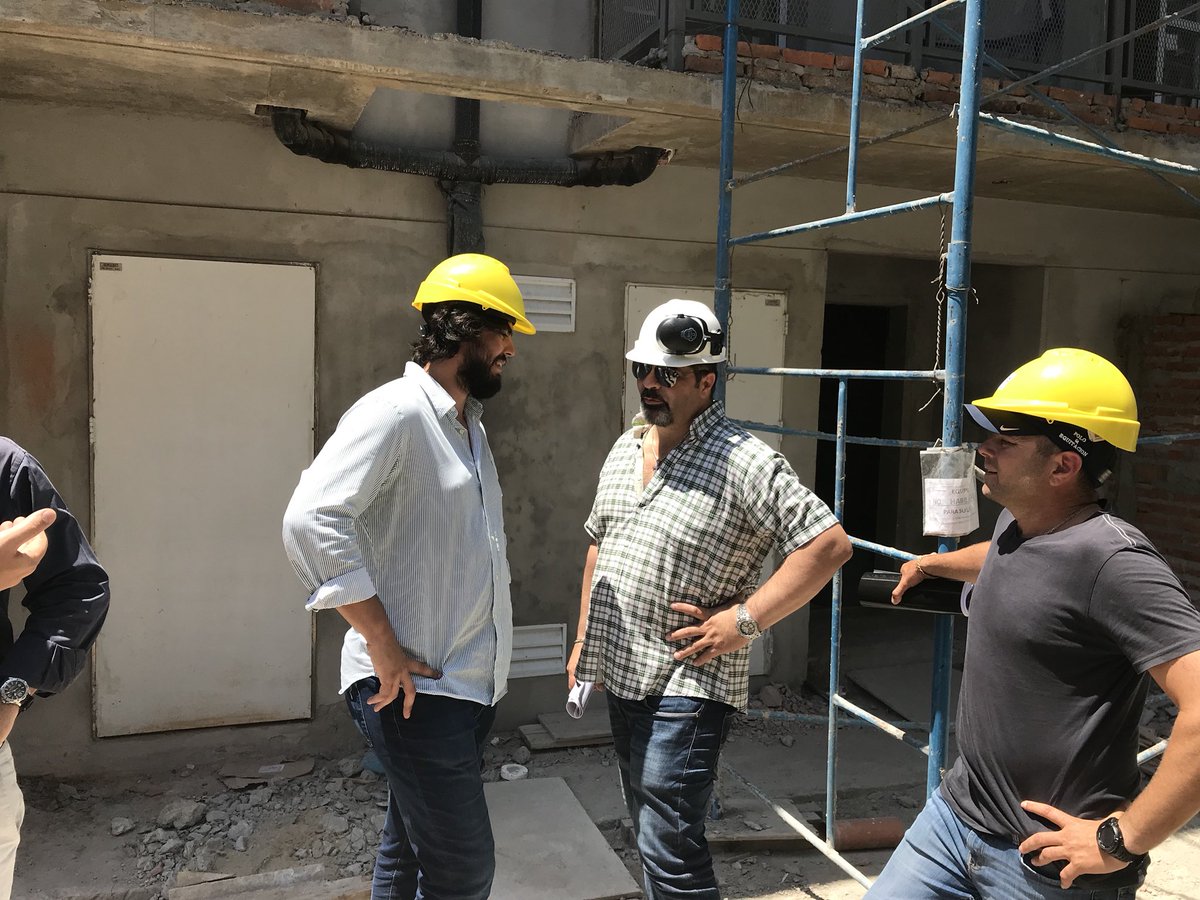 dlanusse's tweet photo. Gracias @Gaston_Remy @Gabriel95588647 por la invitación a recorrer, junto al IVC, las villas 26, 20, 21-24 y el Barrio Papa Francisco. Estamos para acompañar el proceso de transformación que nuestra ARG necesita para que todos tengamos las mismas oportunidades @salimateo @eidico https://t.co/zAqiG4Hd3m