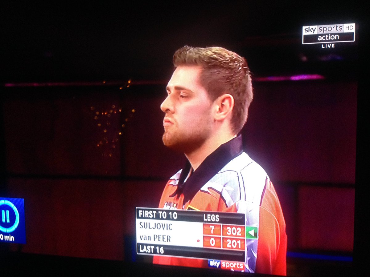 OFIMondayRadio's tweet photo. In a rare unmusical related tweet , massive respect to #berryvanpeer with his battle with dartitis ,battled bravely ! @SkySportsDarts https://t.co/ydSW97YGr5