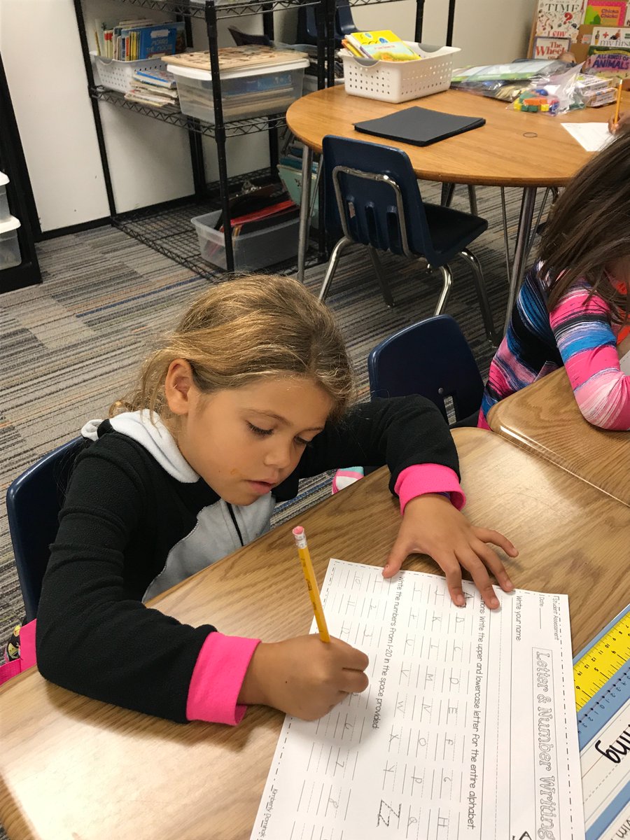 tlbostdiek's tweet photo. Proud of how motivated this student is each & everyday she comes to school!
#WeAreSkyOaks #PublicSchoolsForAll #BEAOne91 https://t.co/gi4n6ypalr