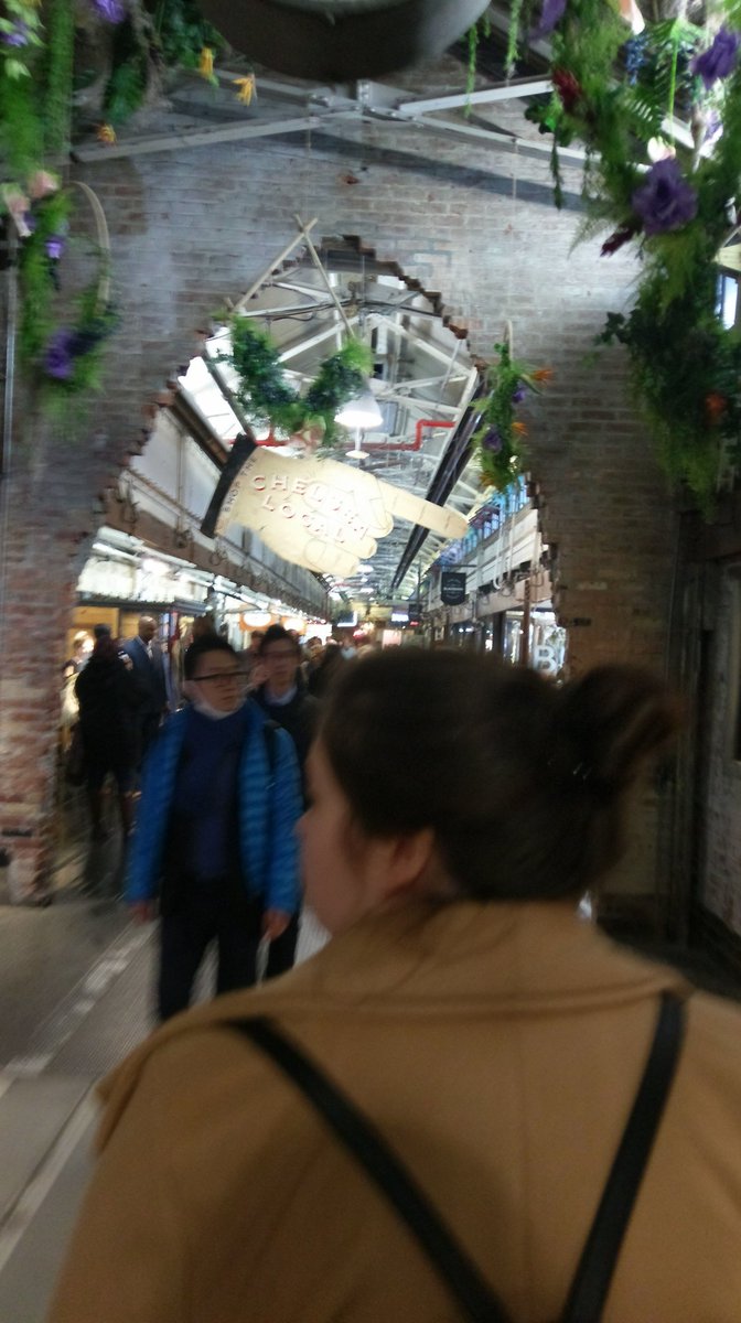 WeeksyWedding's tweet photo. Chelsea Market was a very Instagramable place https://t.co/x09fv0Pv0D