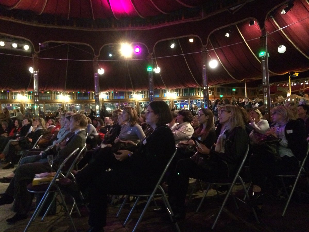 #femmesetchallenges soirée de lancement du réseau Femmes et Challenges . Plus de 500 participants