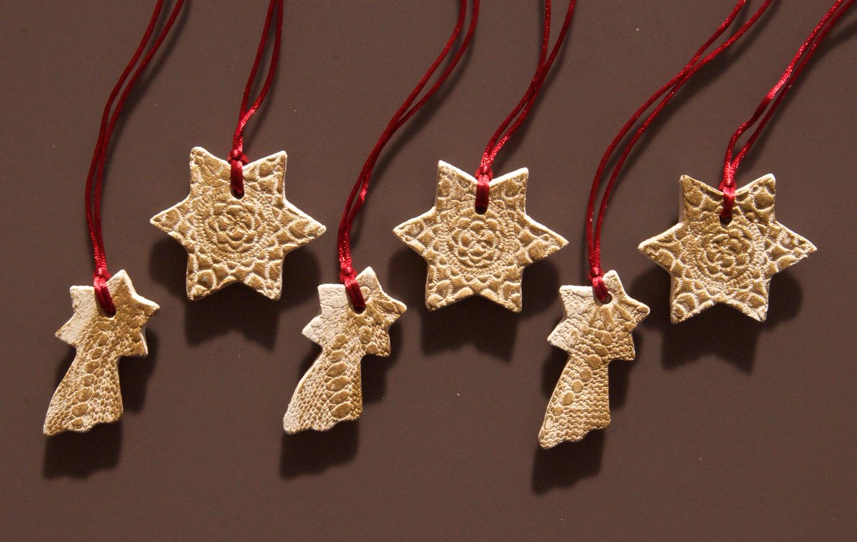 CeramicDynamics's tweet image. There are only 40 Days Until #Christmas 🎅 We are so excited!
Did you decorate your #home yet? 
Have a look at our Handmade Christmas Ornaments on @Etsy
💫 etsy.com/shop/ceramicdy…
