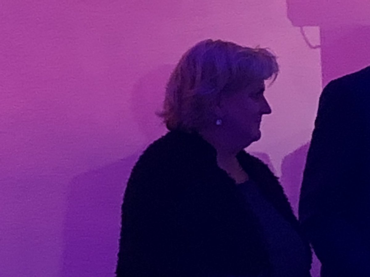 netzabine's tweet photo. @HeuerKatharina ausgezeichnet als eine der „Wichtigsten 40 HR Köpfe“ als „Die Netzwerkerin“, die dem @dgfp zu neuem Glanz verhilft: ZU RECHT, Chapeau, Katharina! #dgfplab #tmg17 https://t.co/6YyaBHkuYf