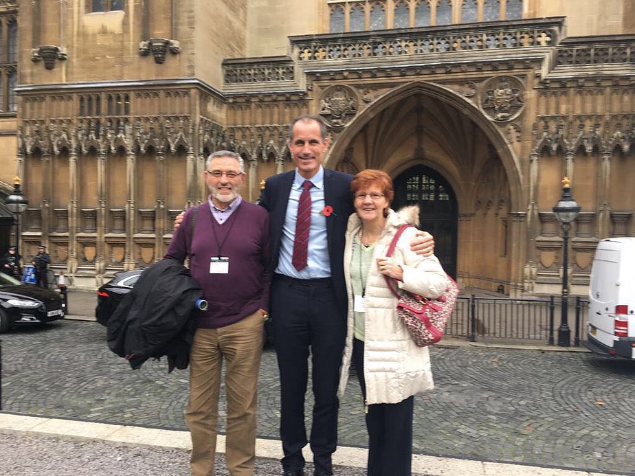FormbyBubble's tweet photo. #Formby couple visit their MP #BillEsterson in Parliament 
Derek and Jane King,made the trip for Janes 70th birthday
https://t.co/gbSUQMUcyc https://t.co/GIfuSoXrwH