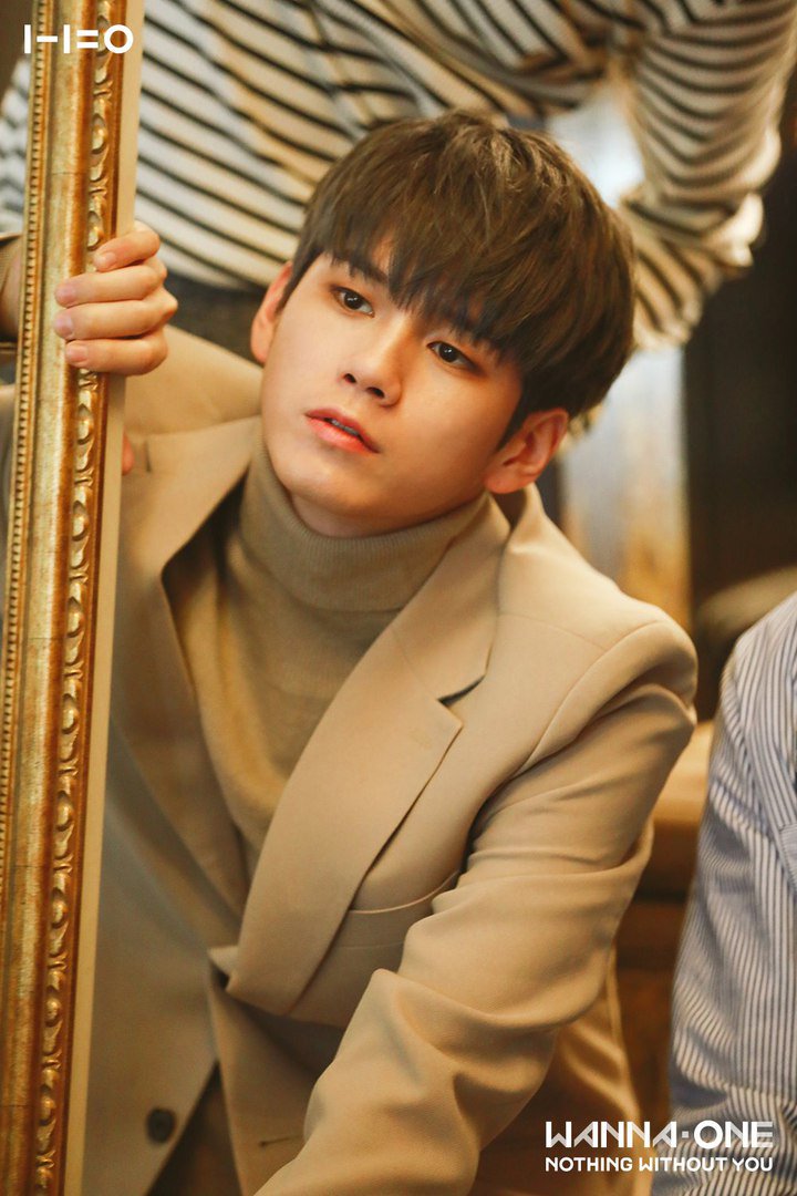 101WONE's tweet photo. [TEASER] 'Beautiful' MV (1-1=0 ) : #워나원 #옹성우 https://t.co/tdWvH8rr7b