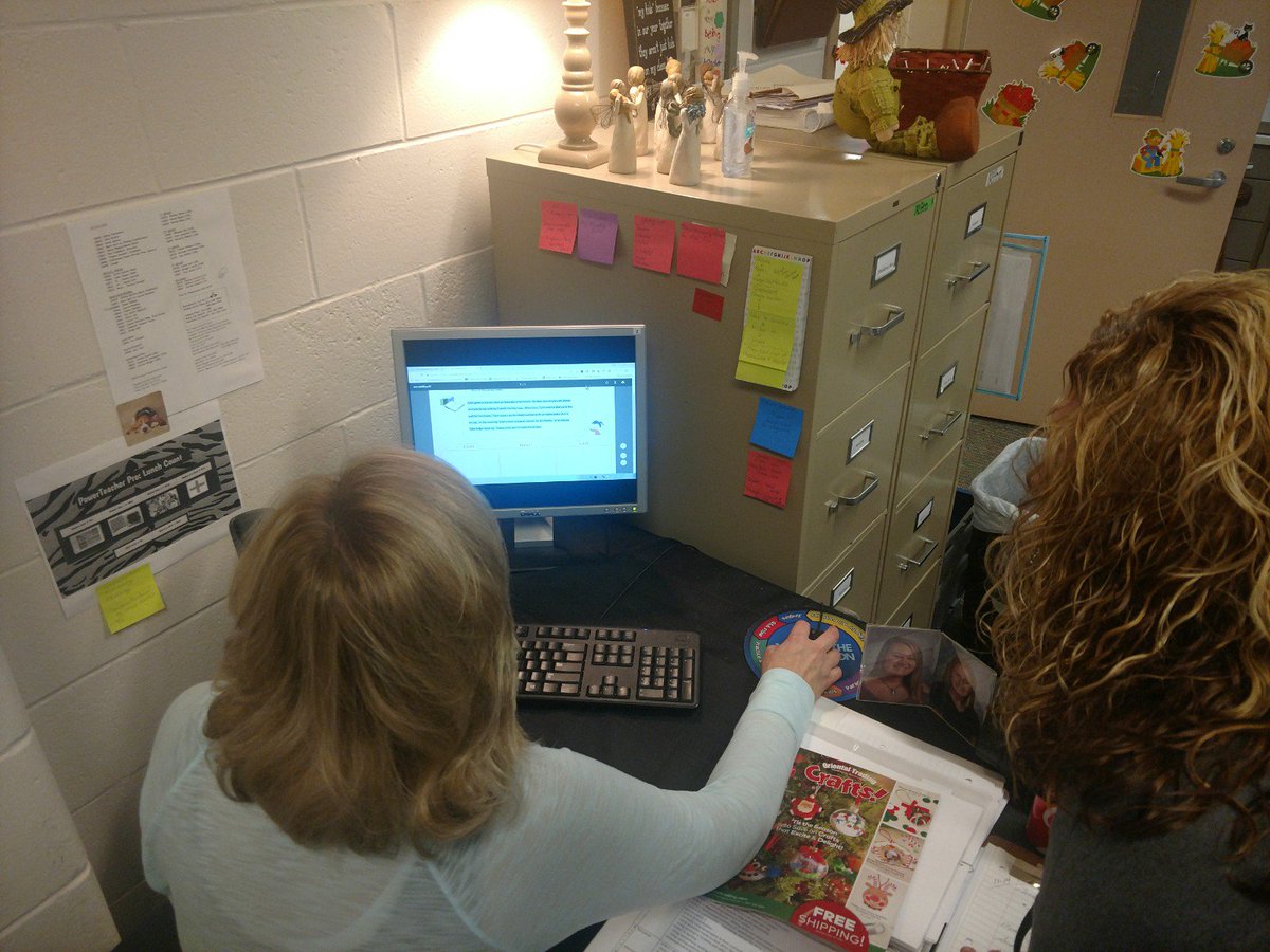 SunmanEl's tweet photo. "We are so thankful for this time!"- SES First Grade Team "It feels so good to get so much accomplished as a team." -SES Kindergarten Team #RtIData #Curriculum #SDCollaboration https://t.co/FT9XcELe1B