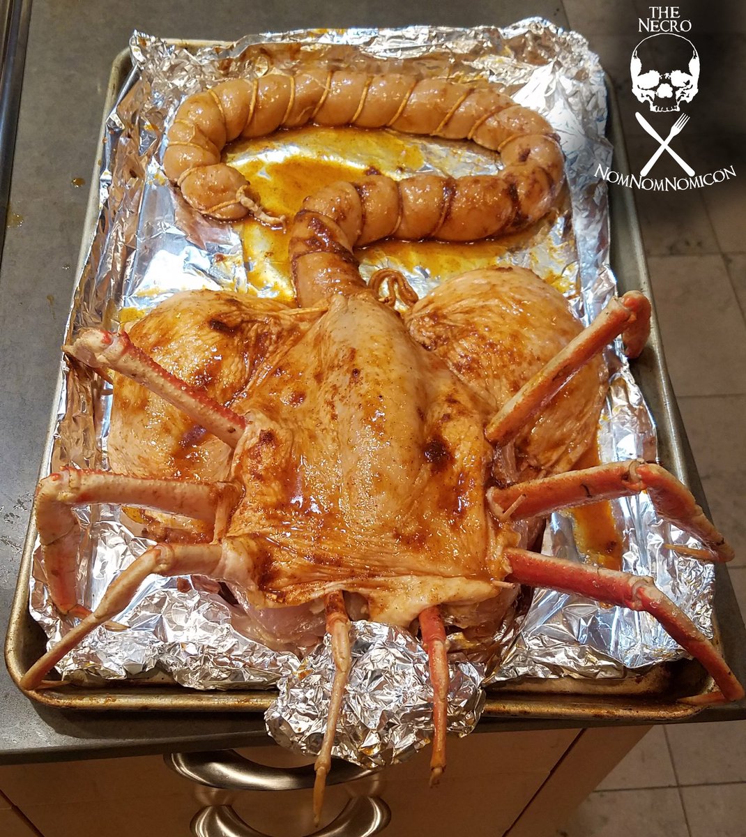 HorrorDNA's tweet photo. Facehugger Turkey for Christmas? Where do we sign? https://t.co/SIfAqTpycj