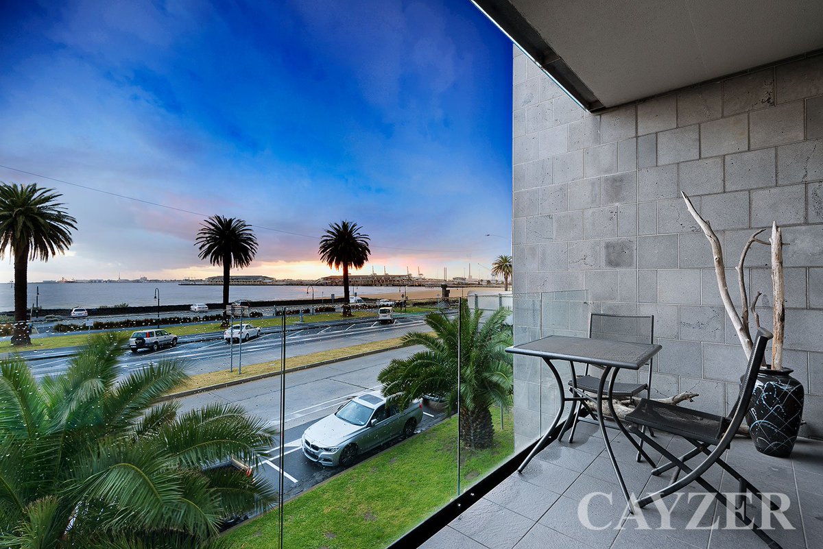 CayzerRE's tweet photo. 210/49 Beach Street, Port Melbourne
AUCTION: Saturday 25 November at 2:30pm
AGENT: Michael Szulc  0417 122 809
https://t.co/2KuTQtd8th https://t.co/syEum3vjZ1