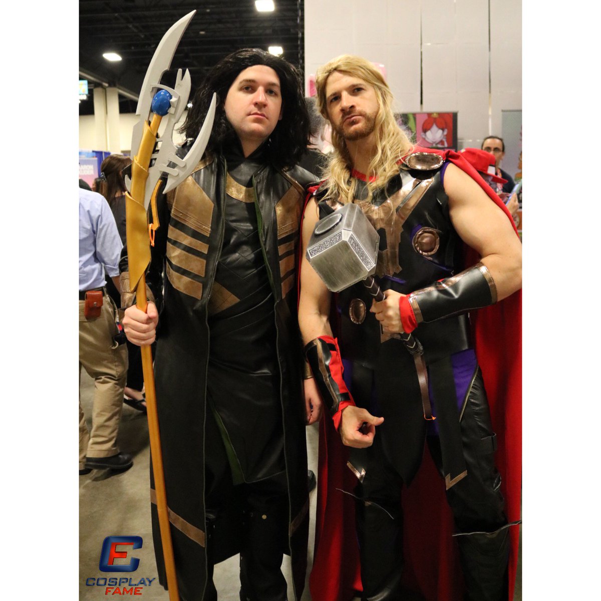 CosplayFame's tweet photo. Hey, let’s do “Get help!”
#thor #thorragnarok #thorodinson #donaldblake #mjölnir #thordarkworld #godofthunder #avengers #loki #iamagodyoudullcreature #bifrost #asgard #mcu #marvel #marvelcomics #marvelcosplay #lokicosplay #thorcosplay #cosplay #cosplayfame #megacon #megacon2017 https://t.co/nNIrzqH5OY