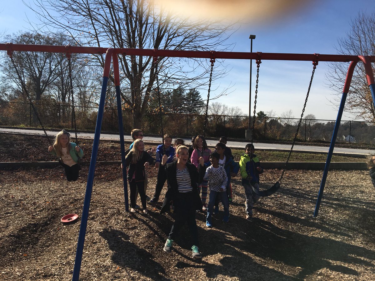 Lindsay Wilson tweet media