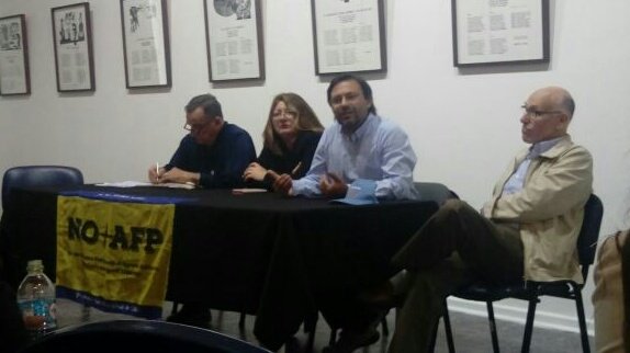 nuble_pais's tweet photo. Foro #NoMásAFP en #Chillán. @Cristian_Quiroz participó como panelista, abogando por el cambio a un sistema tripartito, público y solidario; la ampliación de la pensión básica solidaria al 80% de población más vulnerable y dejarla equivalente a sueldo mínimo. https://t.co/QFTMIhHXaT