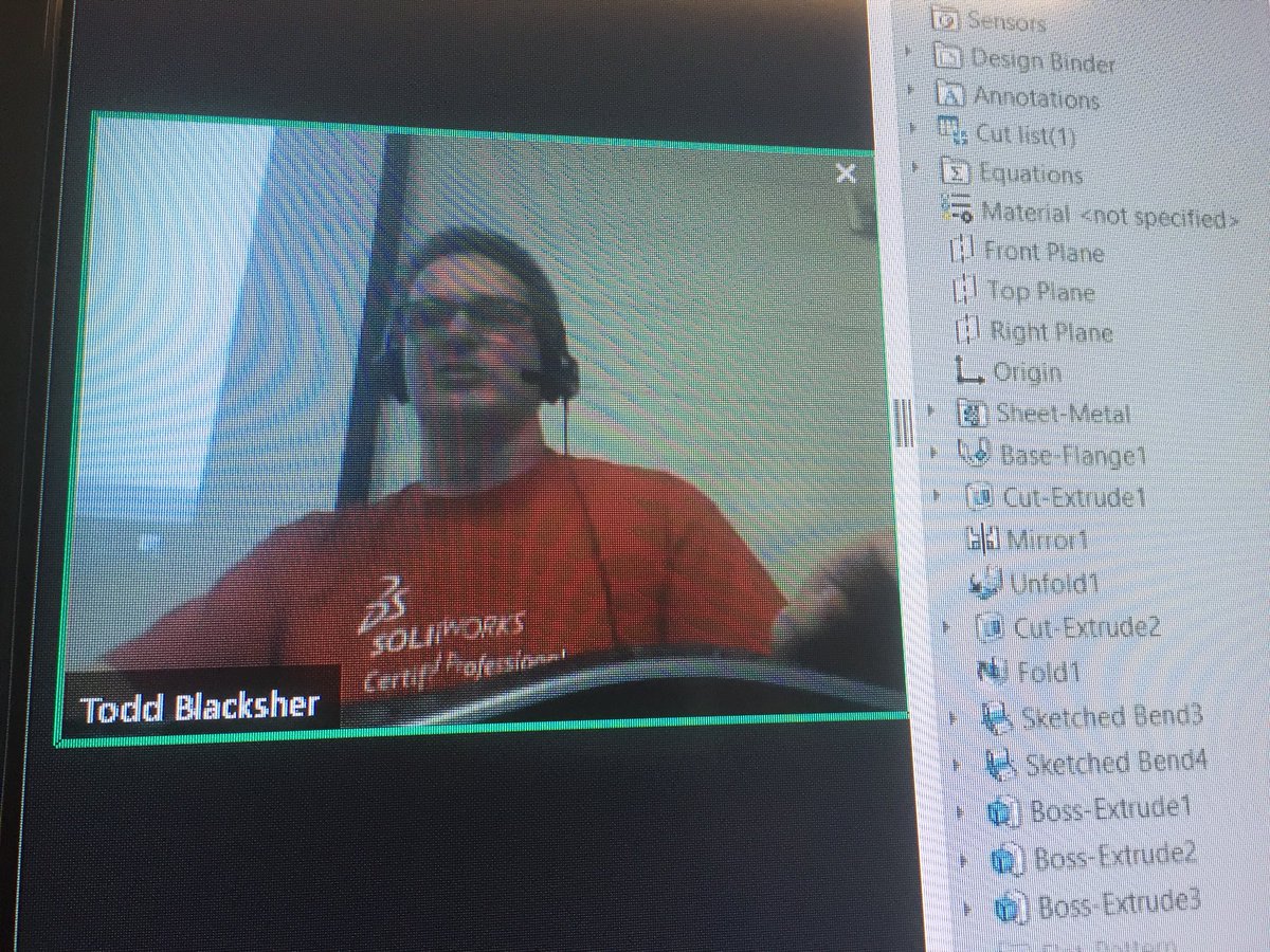 #SOLIDWORKSiseverywhere Thank you <a href="/tahhhd/">Todd Blacksher</a> for your great presentation tonight at #SLUGME and for your support with #SWUGN!!