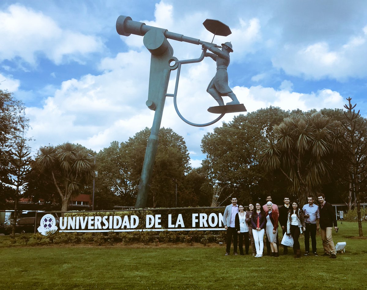 nicolasaguilar's tweet photo. Excelente visita de @Ksadarangani @j_mindell @StreetMobility para establecer redes de colaboración de investigación internacional en #TransporteySalud #Movilidad #CommunitySeverance https://t.co/1JIIFZKdAM