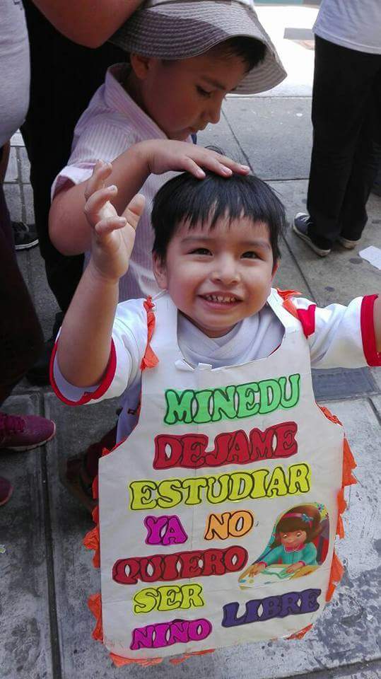 VillacRios's tweet image. @PalomaNoceda le robaste la ilusión a miles de niños .Todo lo tenias calculado miles de padres te repudiamos .Ojala tu conciencia te deje dormir , recuerda que la sonrisa de un niño no tiene precio y tu te vendiste al mejor postor.
