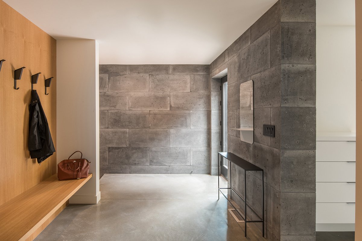 Northern Lake Home designed by Strand Design: bit.ly/2ikqvAm